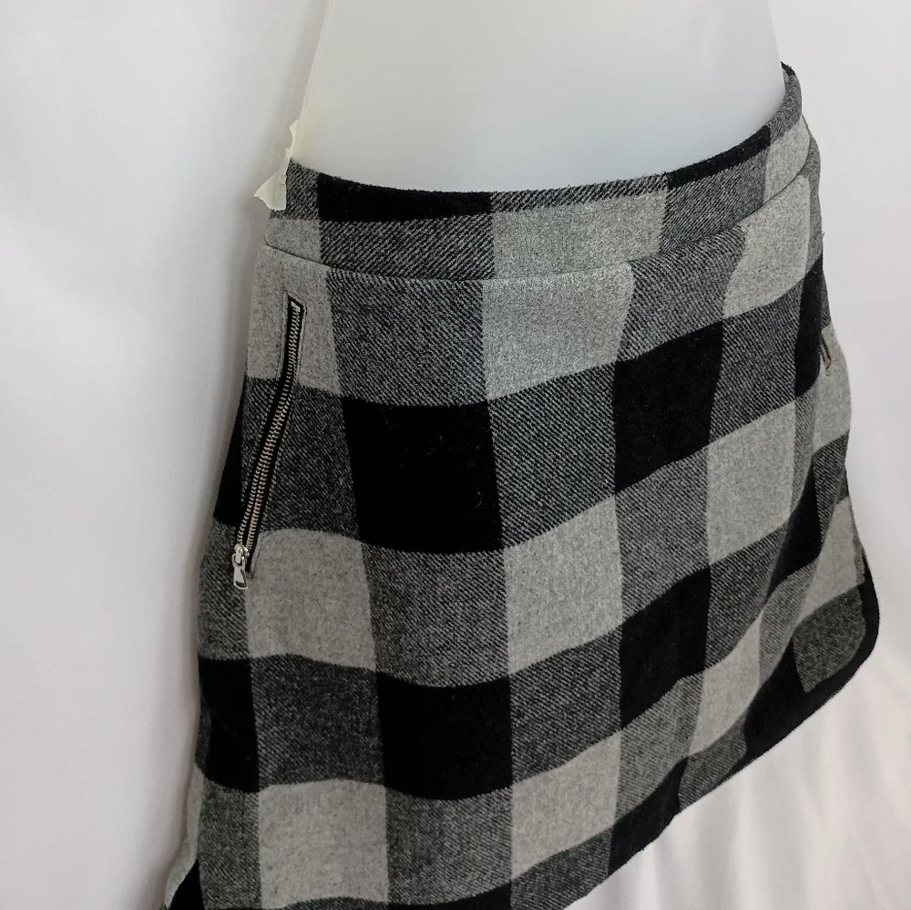 ANA Academia Plaid Black Gray M Preppy Fall Tweed Country Patchwork Wool Skirt‎